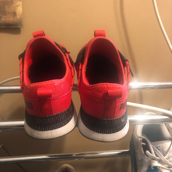 Puma mens 10 running shoes - Picture 3 of 5